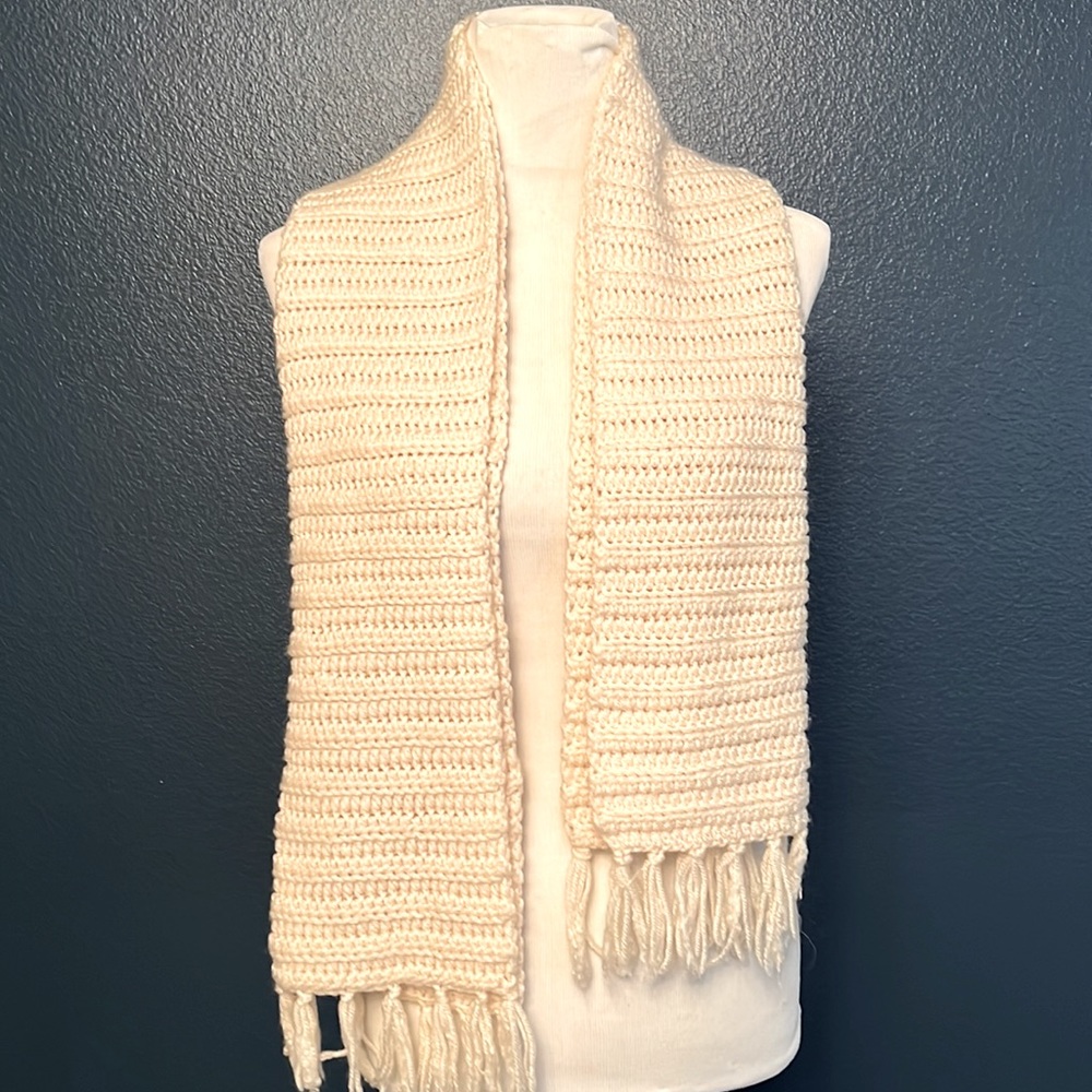SCARF - Picture 2 of 3